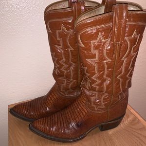 Tony lama size 9 boots